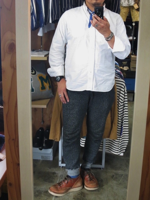 季節入りましたネ。。。フランスの至宝:Le Troyes Hi ゲージKNIT CARDIGAN!♪!_d0152280_17121826.jpg