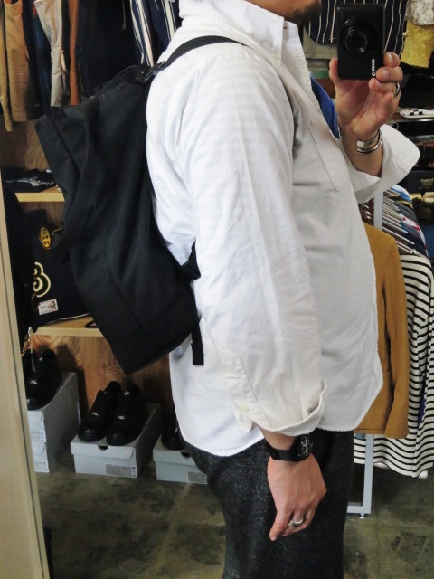季節入りましたネ。。。フランスの至宝:Le Troyes Hi ゲージKNIT CARDIGAN!♪!_d0152280_17131938.jpg
