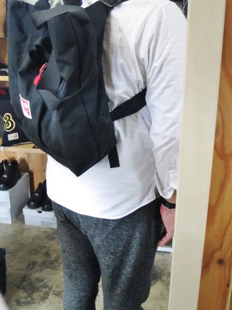 季節入りましたネ。。。フランスの至宝:Le Troyes Hi ゲージKNIT CARDIGAN!♪!_d0152280_1713255.jpg