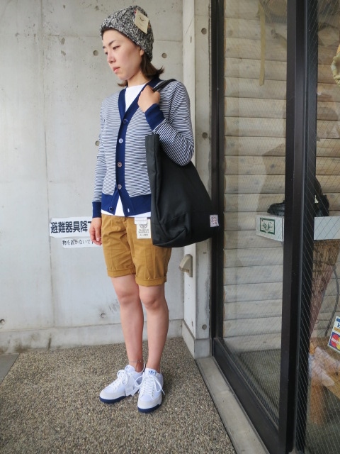 季節入りましたネ。。。フランスの至宝:Le Troyes Hi ゲージKNIT CARDIGAN!♪!_d0152280_1735026.jpg