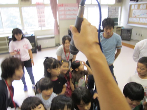 おとどけアート 星置東小学校×永田壮一郎 「BLINK」_a0062127_20183280.jpg