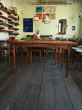 dining table_c0139773_17494254.jpg