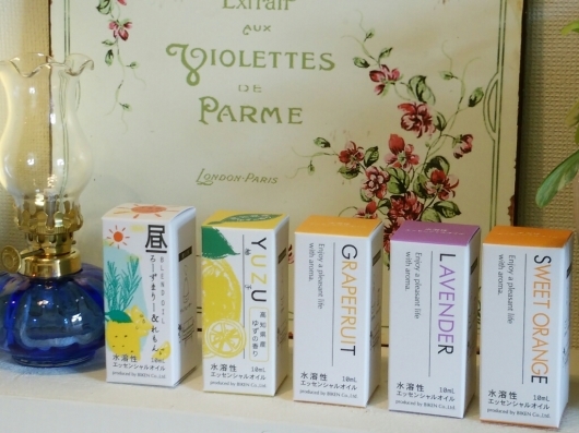 人気のアロマオイル入荷です_f0255704_22595886.jpg
