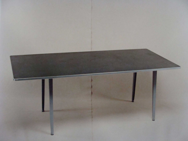 \"Friso Kramer Table 200cm\"ってこんなこと。_c0140560_1049314.jpg