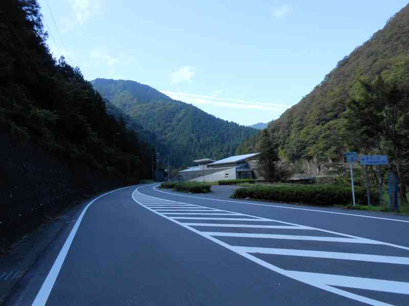 八草トンネルを潜って琵琶湖へ_b0000209_6552020.jpg