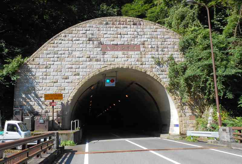 八草トンネルを潜って琵琶湖へ_b0000209_65550100.jpg