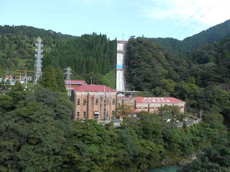 八草トンネルを潜って琵琶湖へ_b0000209_655747.jpg
