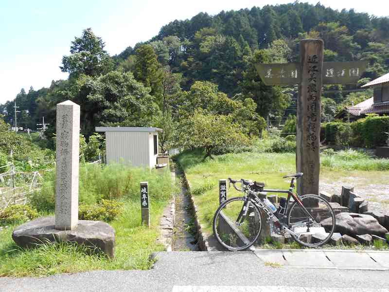 八草トンネルを潜って琵琶湖へ_b0000209_713364.jpg