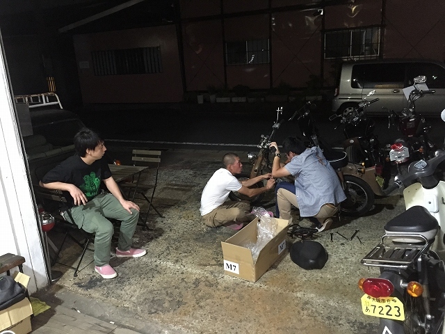 W650カスタム タンク製作中_a0164918_11582111.jpg