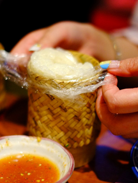 新大久保 タイ料理 ソムオーのソムオー（タイ産ポメロ）ディナー