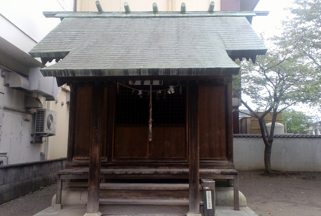 稲荷神社_b0163804_18445344.jpg