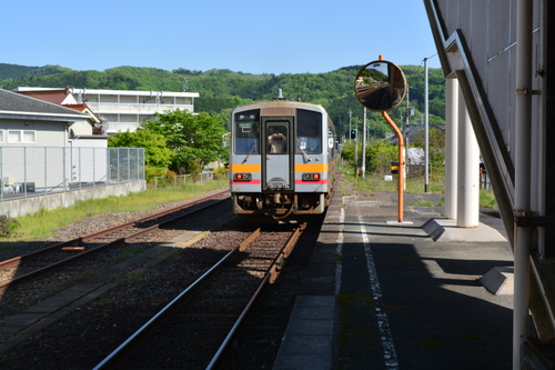 東城駅_b0334414_1463390.jpg