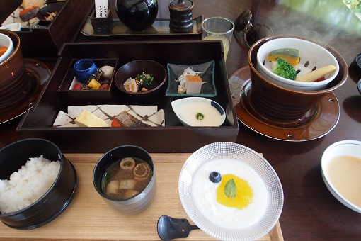 箱根旅行 箱根離宮 日本料理 華暦 夕食/朝食_e0160595_17464234.jpg