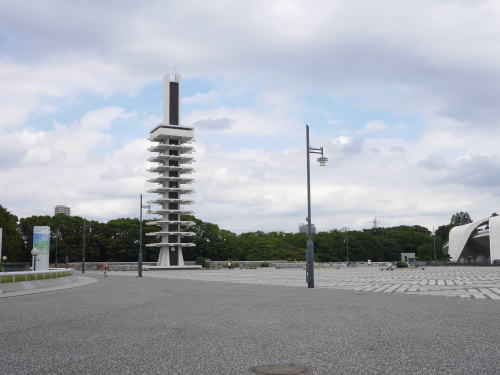 駒沢公園にお散歩&これ又不思議なご縁で_c0090198_1714645.jpg