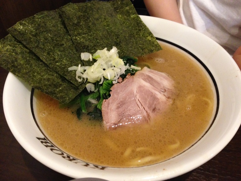横浜家系ラーメン「黒帯」 食ブログ♪_f0191324_963819.jpg