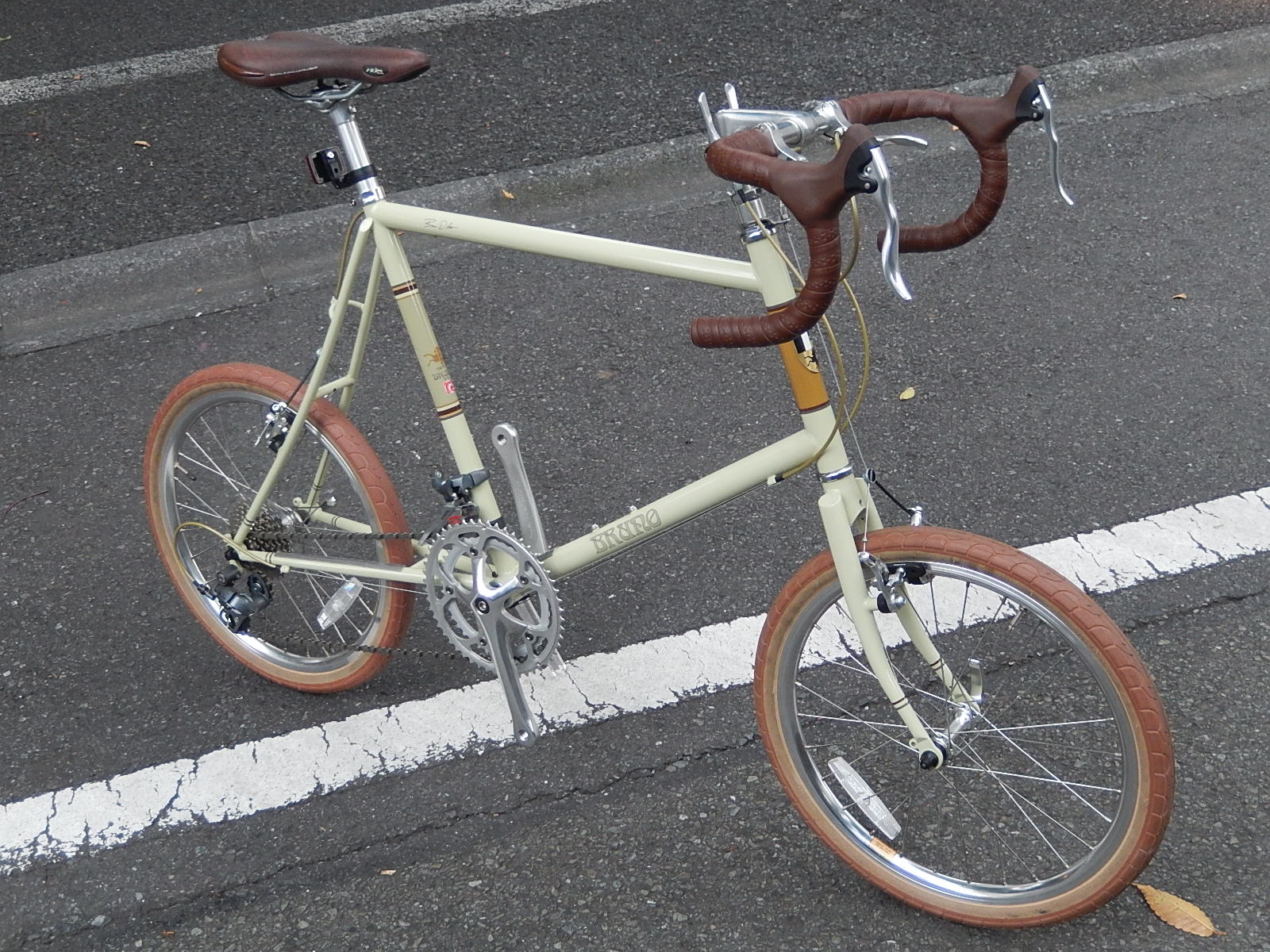 9月18日 渋谷 原宿 の自転車屋 FLAME bike前です_e0188759_15281897.jpg