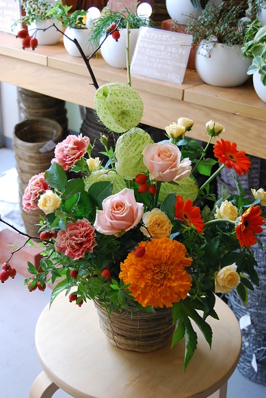 アレンジメント、花束ご注文ありがとうございます。_a0201358_18471764.jpg