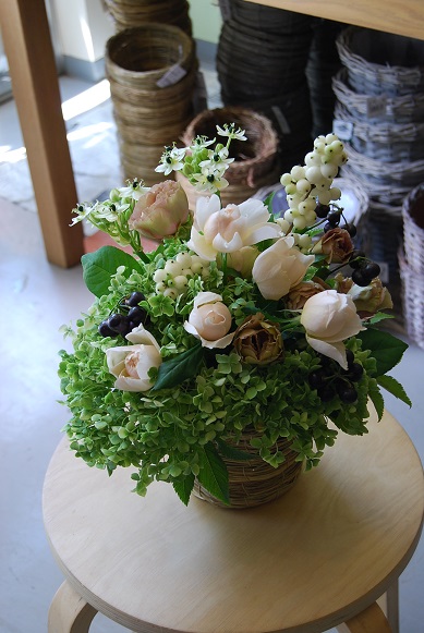 アレンジメント、花束ご注文ありがとうございます。_a0201358_18473653.jpg