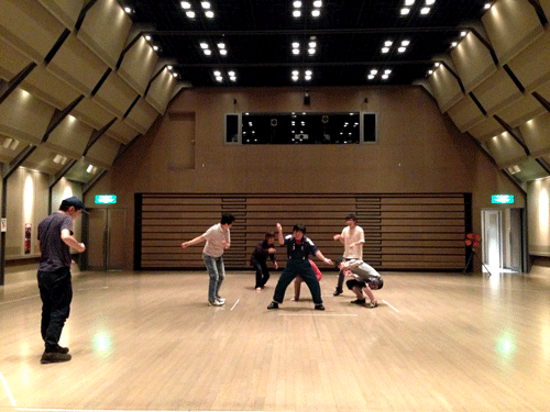 ダンスギャザリング9.13☆報告_e0124863_1855125.gif