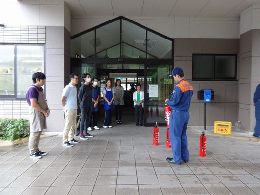 防災訓練を行いました_a0154110_16252937.jpg