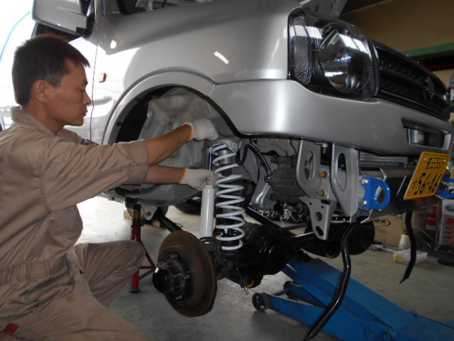 H14年式 JB23W ジムニー XG 4型 展示車両作製中(^◇^)_c0213517_10390963.jpg