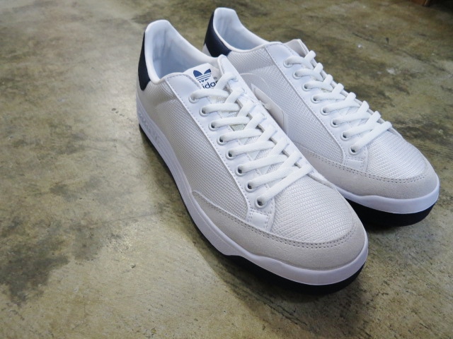 NIKE JORDAN 1 MID ・・・ 王道ですが稀少色・ALL WHITE!★!_d0152280_22385429.jpg