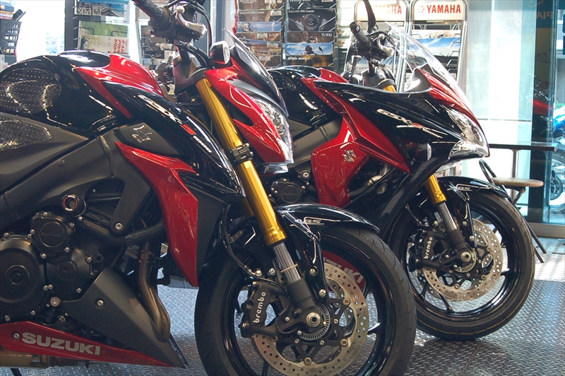 GSX-S1000シリーズ売れてます！！～MT-09とのポジション比較～_d0099181_1526387.jpg