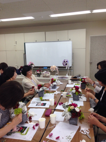 高島屋さんローズサークルレッスンの御礼_c0195496_23085241.jpg