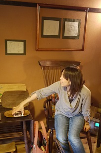 ①「椅子展5」もうひとりの立役者!_f0226293_7544359.jpg