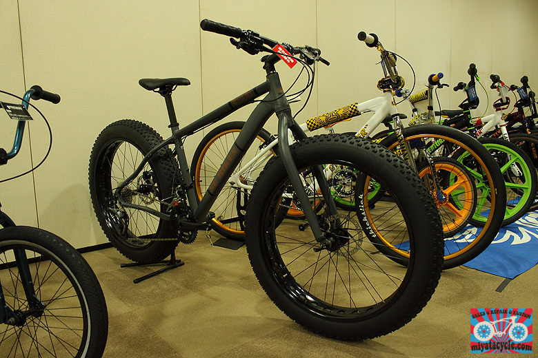 モトクロスインターナショナル 2016年モデル 展示会 『SE BIKES』編_e0126901_10474934.jpg