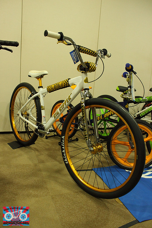 モトクロスインターナショナル 2016年モデル 展示会 『SE BIKES』編_e0126901_12014450.jpg
