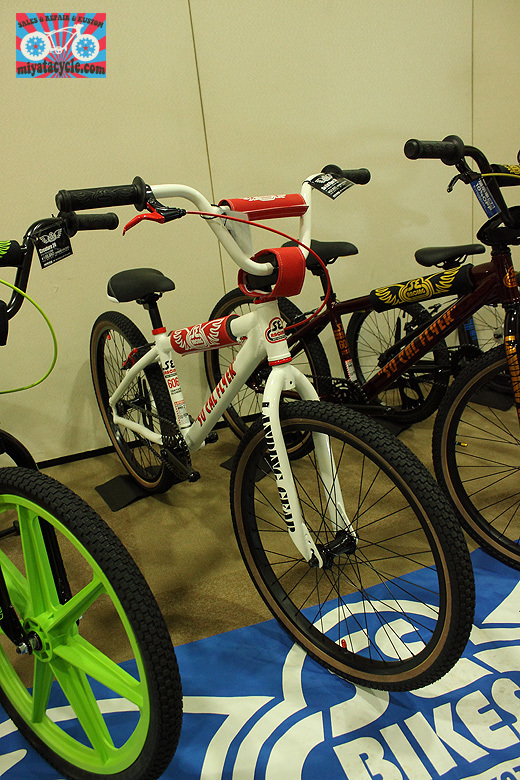 モトクロスインターナショナル 2016年モデル 展示会 『SE BIKES』編_e0126901_12075014.jpg