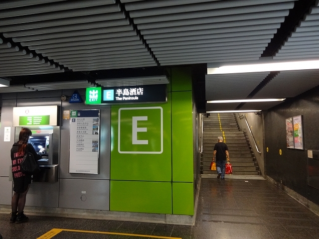 MTRに乗って_b0248150_22083627.jpg