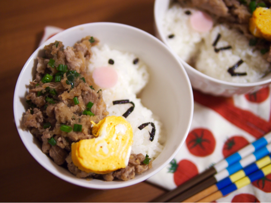 簡単朝ごはん！さっぱりスタミナ☆豚おろしのねぎポン酢丼で「ハリネズミ丼」_c0367062_09400636.jpg