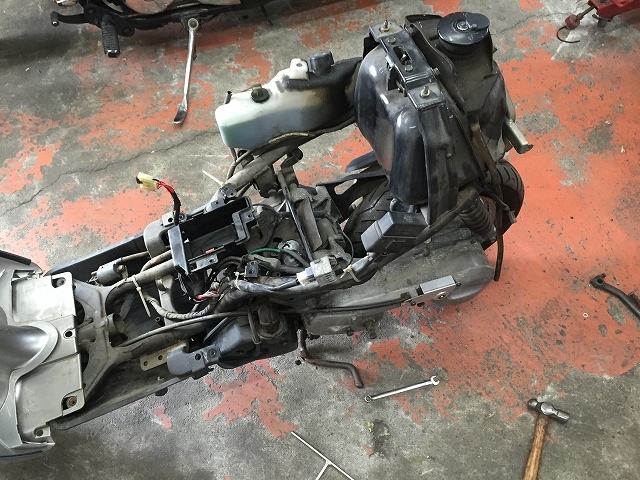 ビーノ納車整備開始!_a0164918_18542959.jpg
