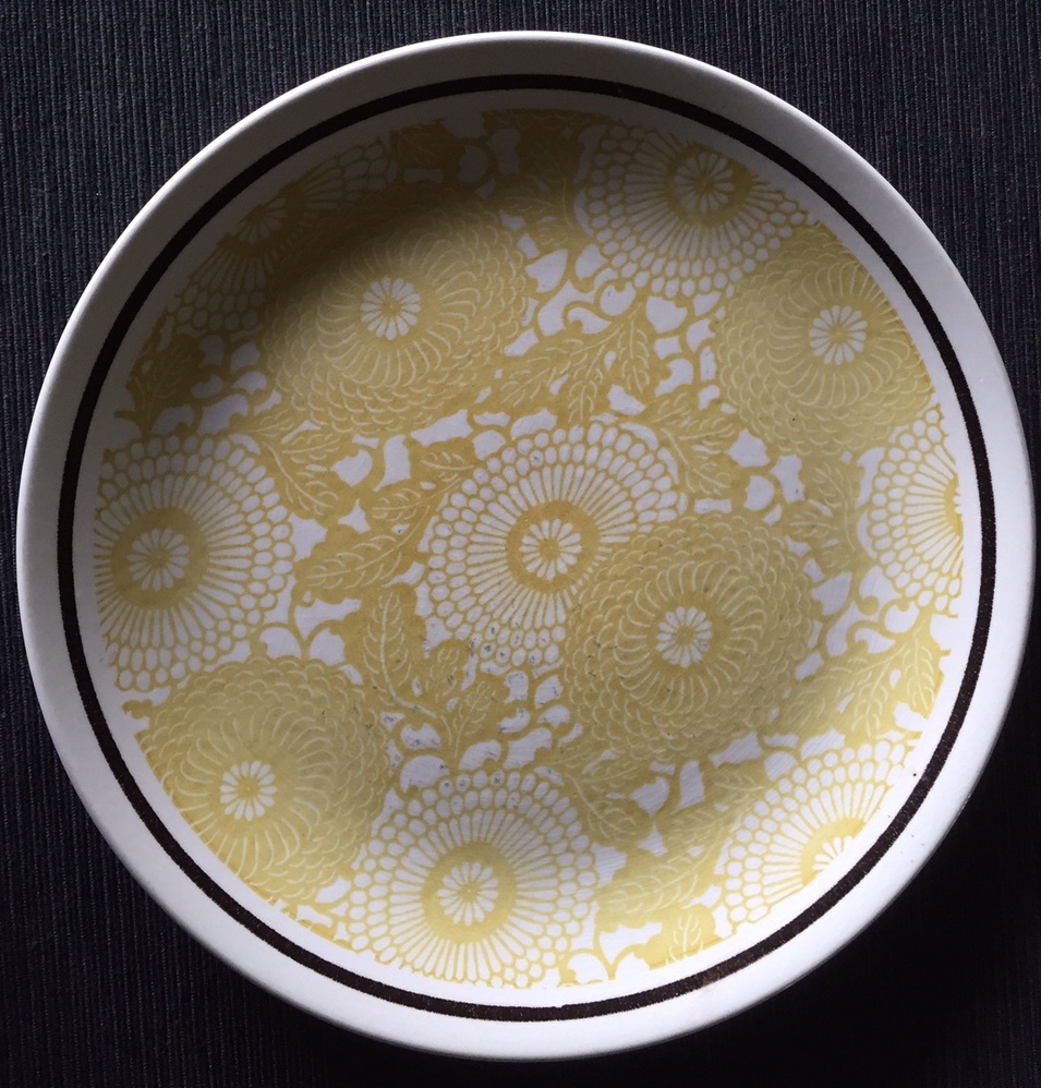 うちのお皿／ Crown Lynn Plates : アメリカからニュージーランドへ