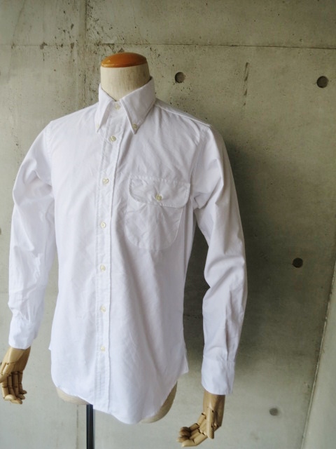 INDIVIDUALIZED SHIRTS 定番「白」で別注★ FLAP Pocket WH B/D Oxford SHIRTS!♪! _d0152280_20445531.jpg