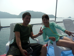 ラチャヤイ島でのんびりと_f0144385_737115.jpg