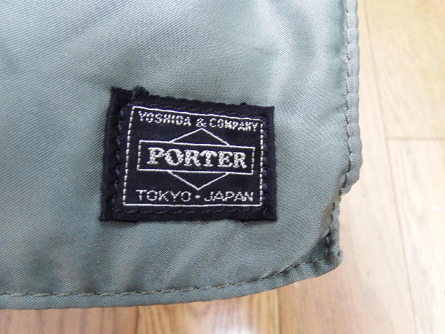 PORTER タンカー　セイジカラー ショルダーバッグ　中。_d0133791_1218351.jpg