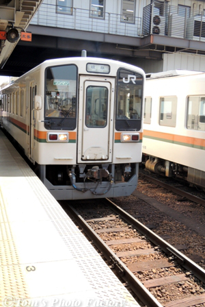 ぐるり中部を一巡り旅～高山線、東海道線、北陸線(鵜沼駅～富山駅)一気に富山を目指す_b0155692_8592274.jpg