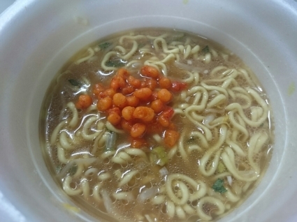 9/22夜食 マルちゃん 千里眼豚骨醤油_b0042308_02002441.jpg