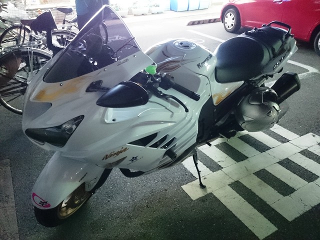 堅焼バタークグロフ(あちちっ)_e0167593_02892.jpg
