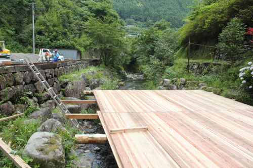 e0101917_07103813.jpg