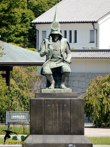加藤清正像〈鉄製〉 加藤清正像〈鉄製〉 加藤清正公像 | 観光地 | 熊本市観光ガイド