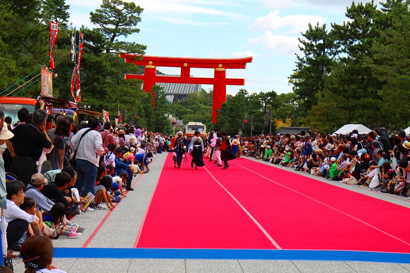 大がかりな岡崎公園の『京都学生祭典』20150919_e0237645_14423548.jpg