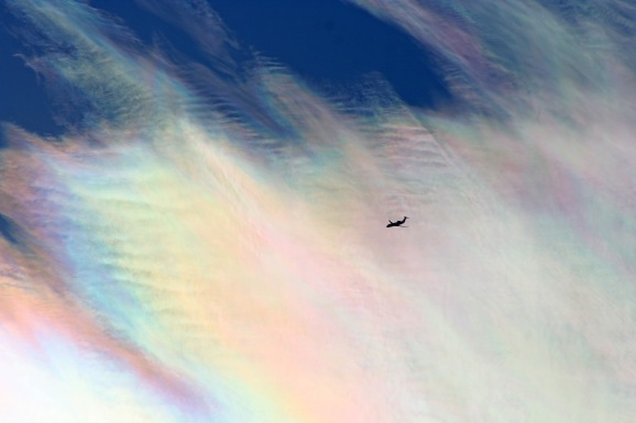 虹色の空 これが 彩雲 だよ Air Born Japan 日本の空を 楽しもう