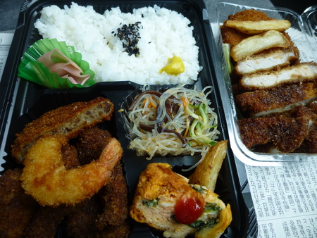 食堂とん　お弁当_d0106134_206675.jpg
