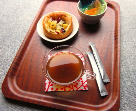 『エステのお茶　紅茶風味』を飲んでみた♪_a0305576_8293814.jpg