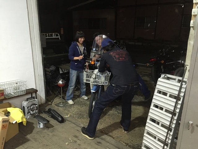明日はVXM練習走行オンエニーサンダです!_a0164918_21322213.jpg