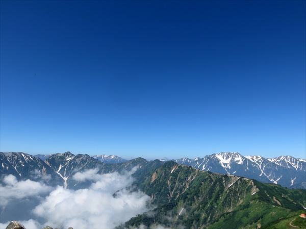 爺ヶ岳～鹿島槍ヶ岳～（八峰キレット）～五竜岳②_f0040525_131450.jpg